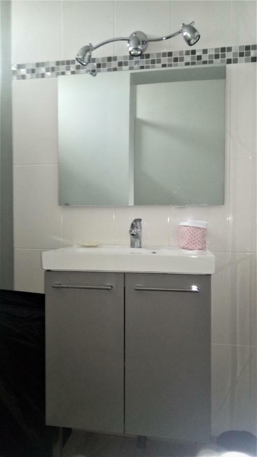 Roseau Apartment